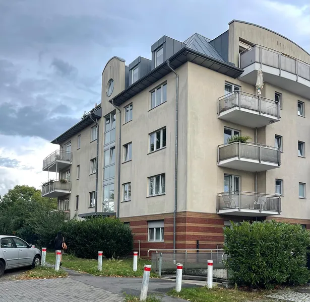 Helle, Gepflegte Voll Möblierte 2-Zimmer-Wohnung in Berlin-Niederschönhausen — photo 1